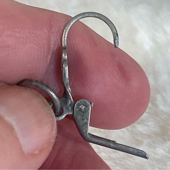 Handcrafted NWT Pink & White Dangle Earrings Custom Made Lightweight Jewelry - Picture 6 of 7